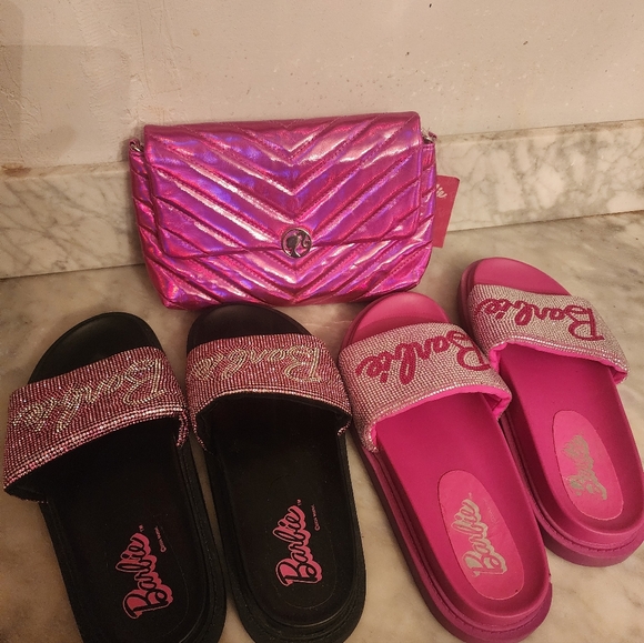 Barbie Pink and Black Slide Sandals with Matching Purse Size 8 And 8.5 - Picture 4 of 8